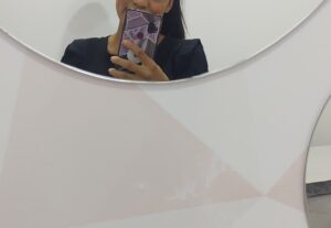 Eu vou gravar áudios ou digitar e traduzir seus vídeos.