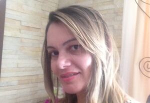 Eu vou digitar, formatar e revisar seu texto.