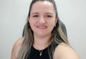 Eu vou fazer uma análise profissional do seu currículo.