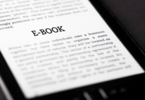 Eu vou criar e-books, textos e traduzir.