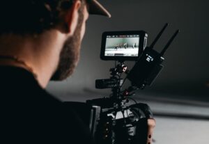 Eu vou criar sites em WordPress com texto, imagens e videos.