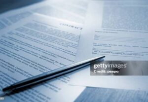 Eu vou elaborar e revisar contratos e docs. jurídicos