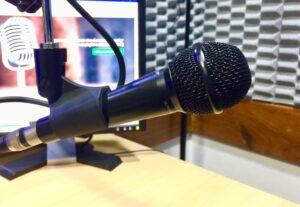 Eu vou Fazer Locução, vinhetas e audios para jornalismo.