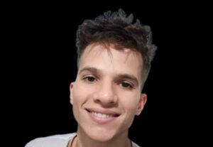 Eu vou gravar seu anúncio com copy e legenda em 3 dias