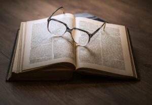 Eu vou criar artigos de blog e textos diversos.