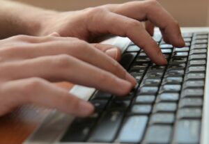 Eu vou fazer digitação de trabalhos no Word.