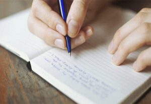 Eu vou Transcrever redação e traduzir textos inglês