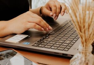 Eu vou criar artigo para seu blog de até 1000 palavras