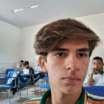 Eu vou traduzir/narrar em espanhol fluentemente