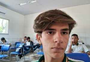 Eu vou traduzir/narrar em espanhol fluentemente