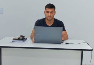 Eu vou fazer sua logomarca se tornar uma tendência.