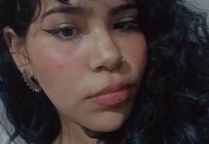 Eu vou editar vídeos e fotos pra suas redes sociais.