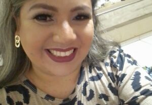 Eu vou Corrigir seus textos de acordo com as normas.