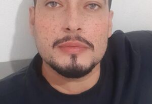 Eu vou fazer narrações pra você. Voz suave.