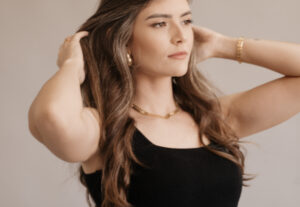 Eu vou fazer fotos para sua marca/produto.