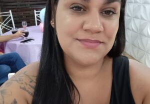 Eu vou Produzir o comercial do seu produto em até 8 horas