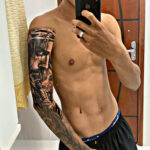 Eu vou Colocar a tatuagem em sua foto para uma previa
