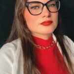 Eu vou fazer vídeos e publicidade UGC para seu negócio.