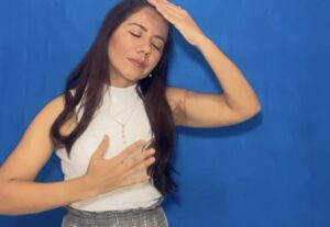 Eu vou narrar pra você e também traduzir para Libras