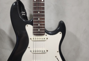 Eu vou tentar cantar o seu script enquanto toco uma guitarra