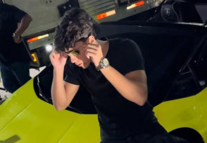 Eu vou ser o influencer da sua marca nas redes sociais.