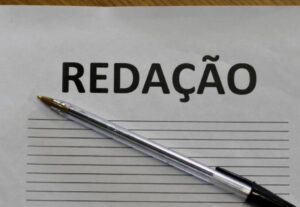 Eu vou corrigir e comentar a sua redação.