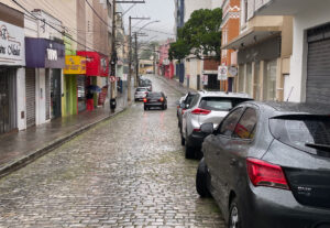 Eu vou Editar seu vídeo TikTok ou Reels.