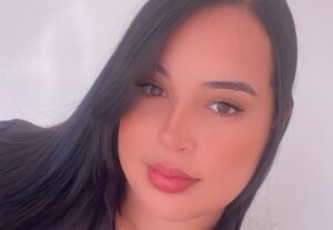 Eu vou fazer narração dos seus videos com voz feminina