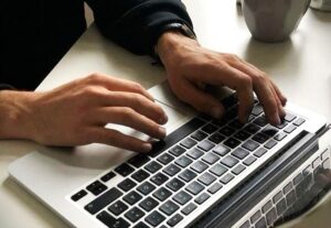 Eu vou criar textos persuasivos para alavancar suas vendas.