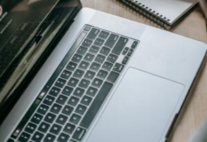 Eu vou fazer  Redação e Tradução de Textos em Português e In...