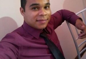 Eu vou fazer seu aplicativo de SaaS com banco de dados.