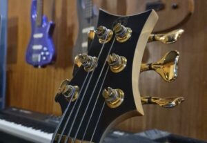 Eu vou fazer Gravação de guitarra ou contrabaixo