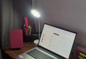 Eu vou revisar e corrigir seu texto profissionalmente + midi...