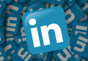 Eu vou revisar seu perfil do LinkedIn.