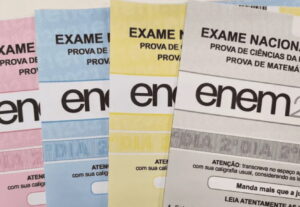 Eu vou Corrigir as suas Redações Enem