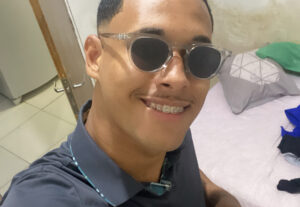 Eu vou fazer um comercial do seu produto com muita simpatia