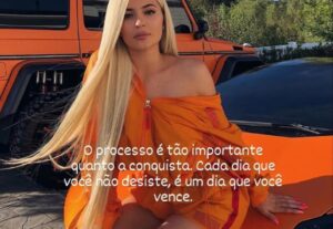 Eu vou Fazer criações de artes para sua rede social