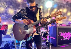 Eu vou gravar guitarra e/ou violão na sua música.