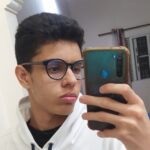 Eu vou escrever uma redação pra você sobre algo