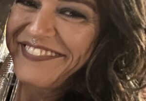 Eu vou corrigir textos e adequar a sua empresa à Lgpd