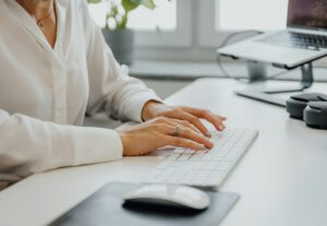 Eu vou escrever artigos de 1300 palavras para seu blog