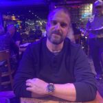 Eu vou dar voz ao seu projeto. Sou locutor profissional