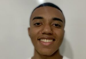 Eu vou fazer uma redação profissional no modelo Enem