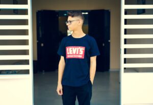 Eu vou editar suas fotos e transformar em verdadeiras artes