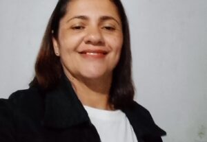 Eu vou Digitar  textos e traduzir