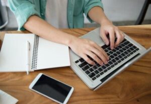 Eu vou fazer digitação de no máx. 3 páginas em até 30min.