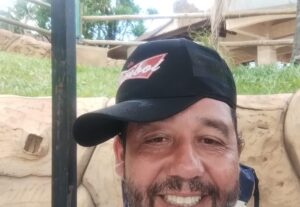 Eu vou usar minha voz para guinar seu ramo em geral