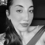 Eu vou traduzir livros, áudios e criar logos