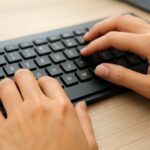 Eu vou oferecer digitação profissional de textos e áudios