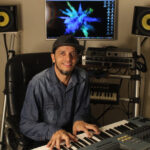 Eu vou gravar os teclados da sua música Profissionalmente.